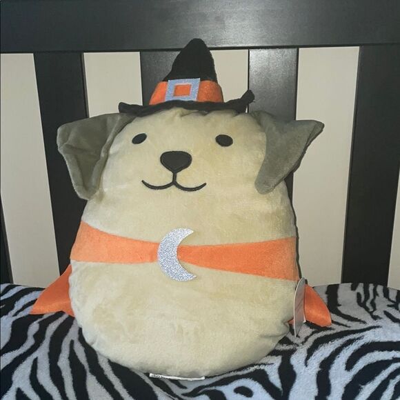New with tags target bullseye dog plush in witch costume Halloween throw pillow - Picture 3 of 7